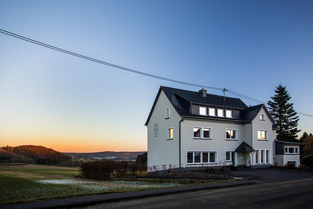 Ferienwohnungen Oliver92 Meuspath Am Nuerburgring Ngoại thất bức ảnh
